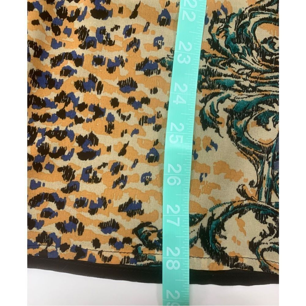 Sleeveless Patterned Top - Picture 7 of 7